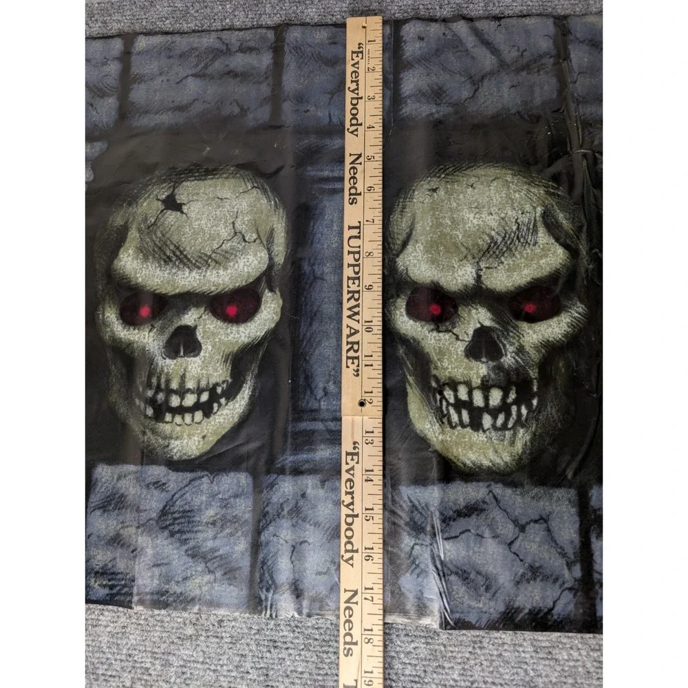 Amscan Scene Setters Border Roll Scary Skulls 1 NEW 50ft Roll/‎ 1  25ft Dungeon